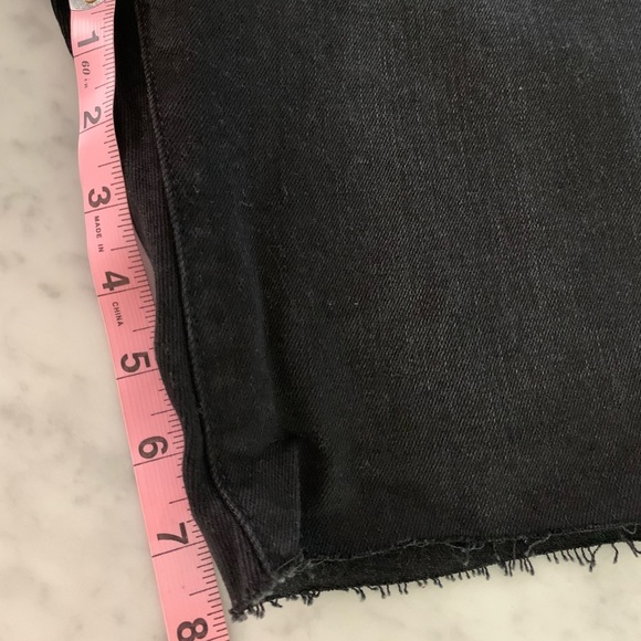 NWT Gap shorts black washed denim size 4/27” - Picture 8 of 10